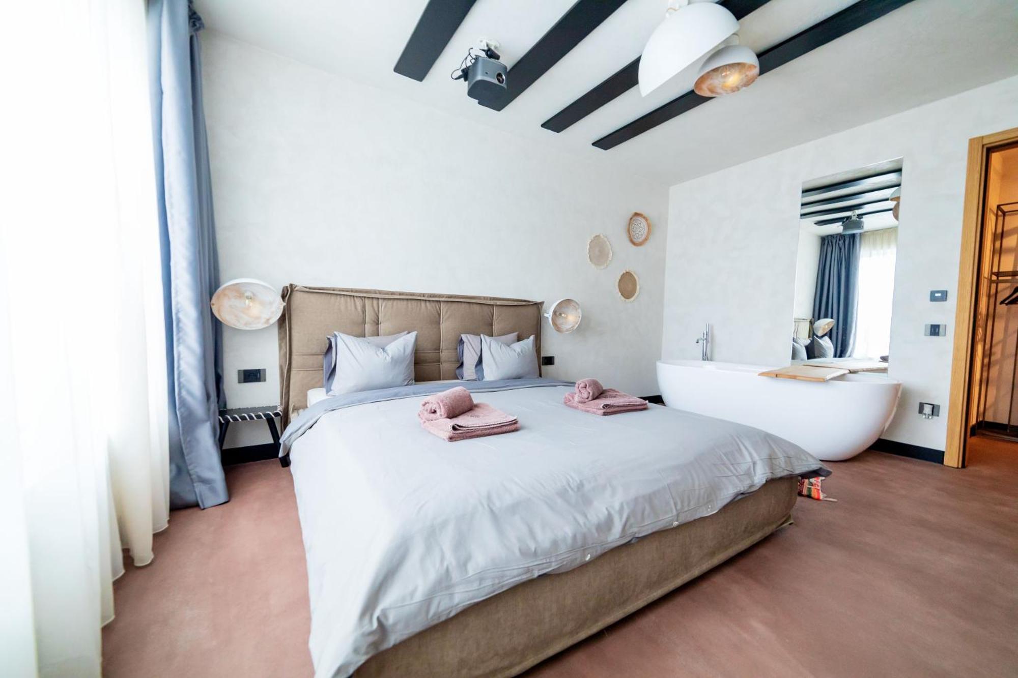 Amuse Bouche By Skabrin Apartment